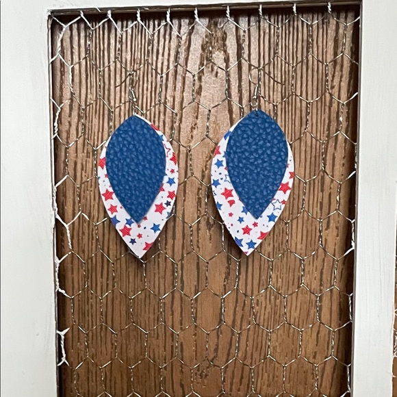 Fourth of July earrings - Picture 5 of 14